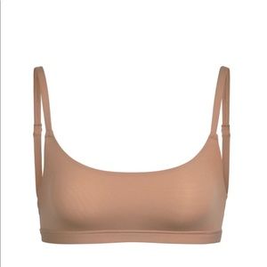 Skims Fits Everybody Scoop Neck Bra